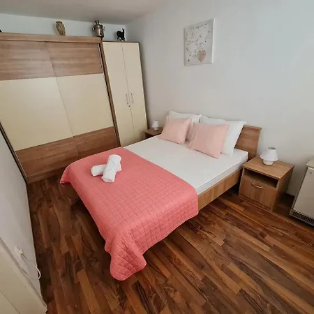 By The Sea - 12647 Split